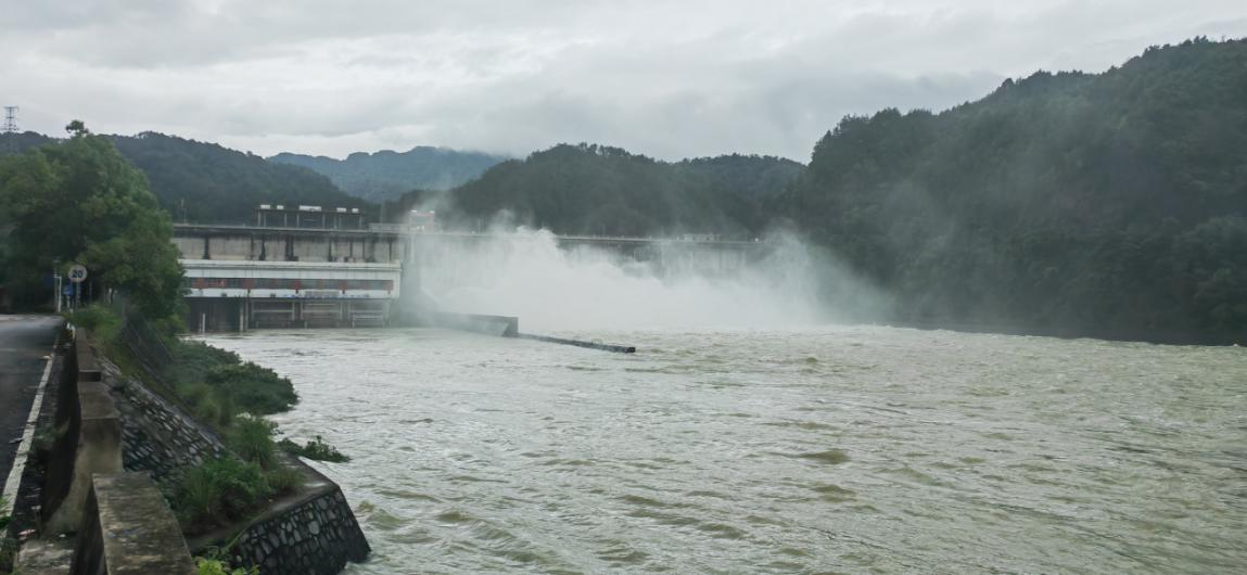 线上买球官网（中国）官方网站全力迎战汛期   坚决打赢安全度汛硬战   确保库区人民群众生命财产安全