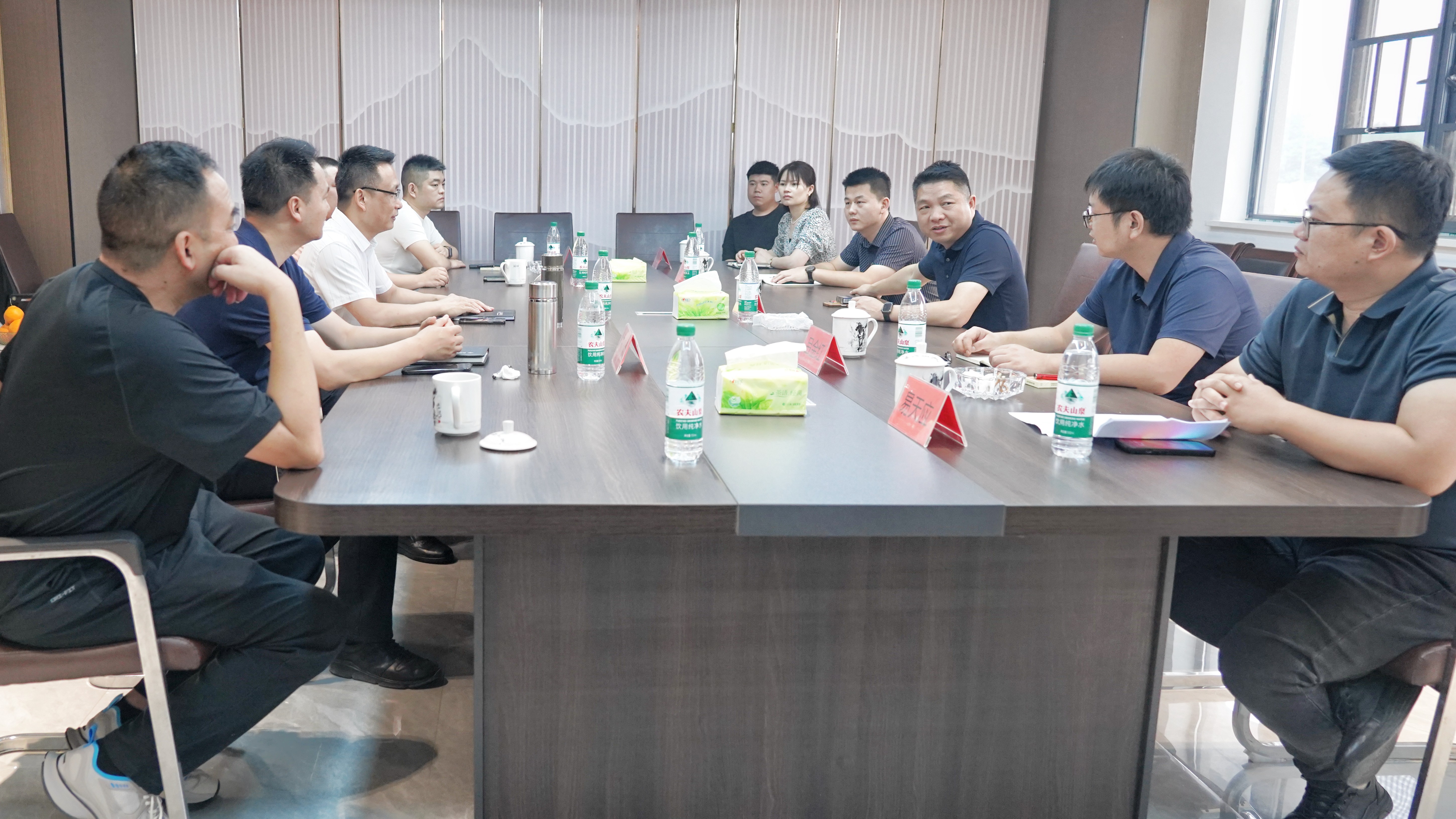 湖南港发集团赴线上买球官网（中国）官方网站益沅公司开展合作交流